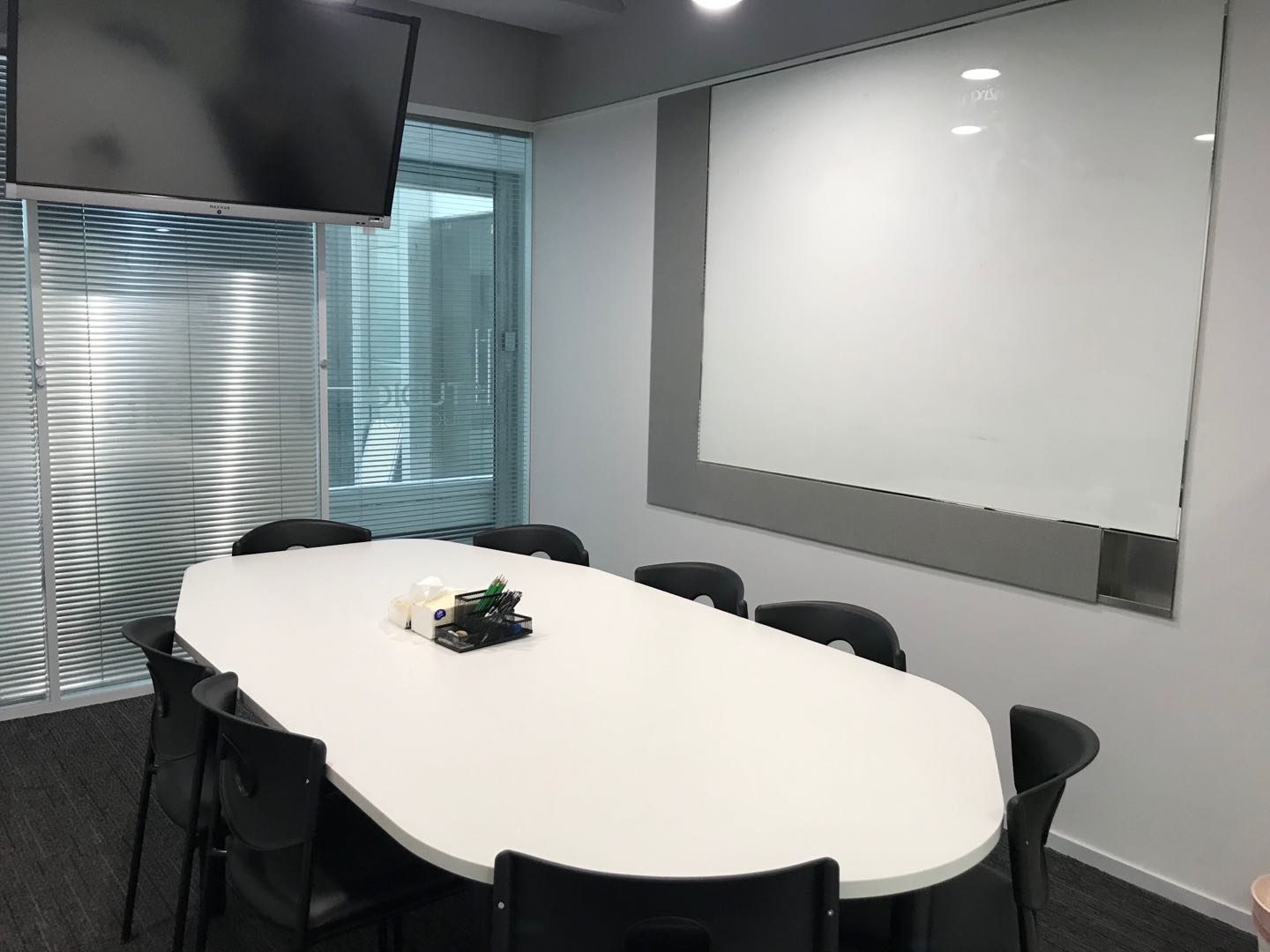 Studio 九座课桌